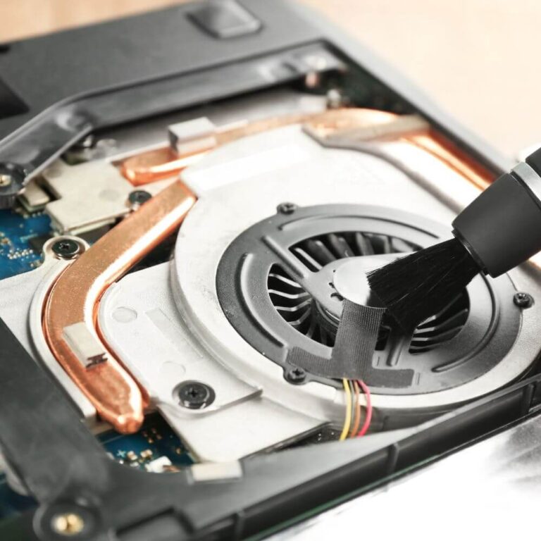 Cleaning Laptops